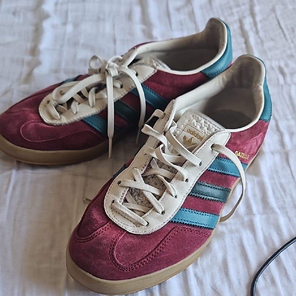 Adidas Collegiate Burgundy green Sneakers Woman US7